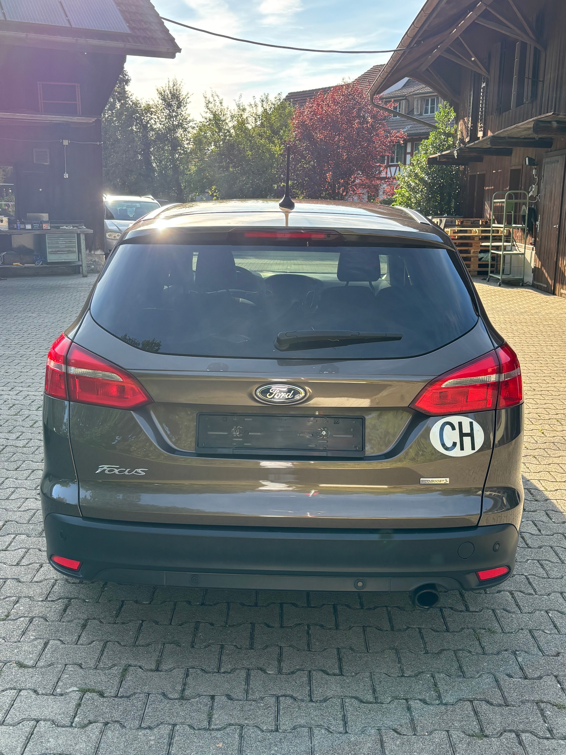 FORD Focus 1.5 SCTi Titanium-image-4