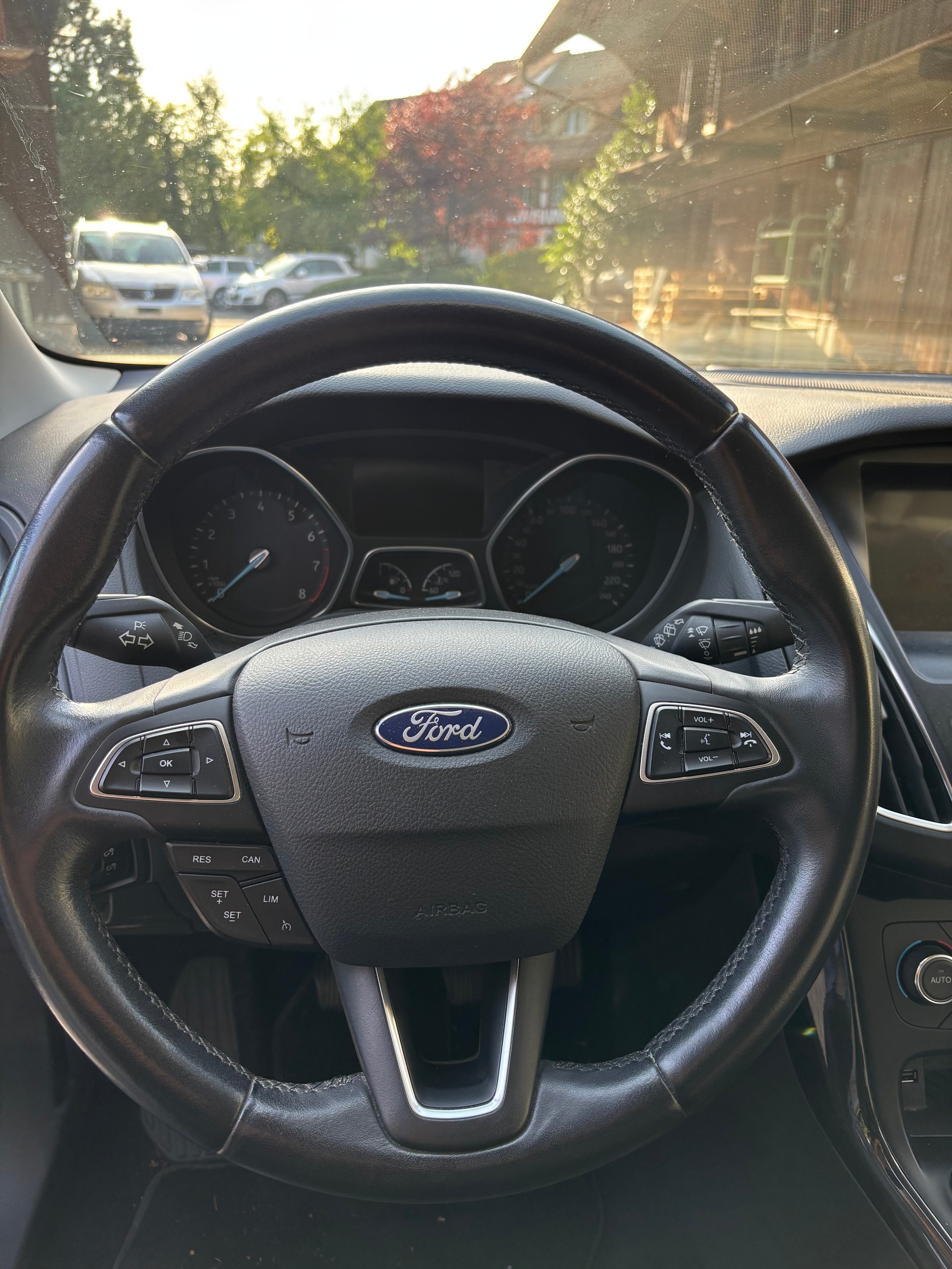 FORD Focus 1.5 SCTi Titanium-image-7