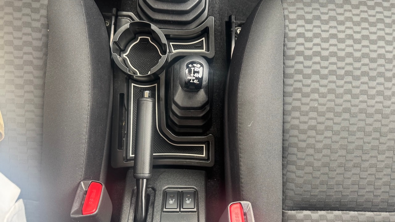 SUZUKI JIMNY 1.5 COMPACT+ 4x4 | 2 PLATZER | MANUEL-image-23