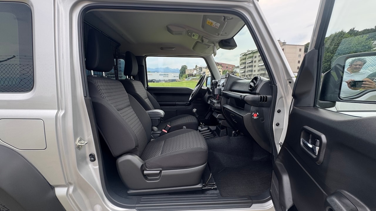 SUZUKI JIMNY 1.5 COMPACT+ 4x4 | 2 PLATZER | MANUEL-image-12