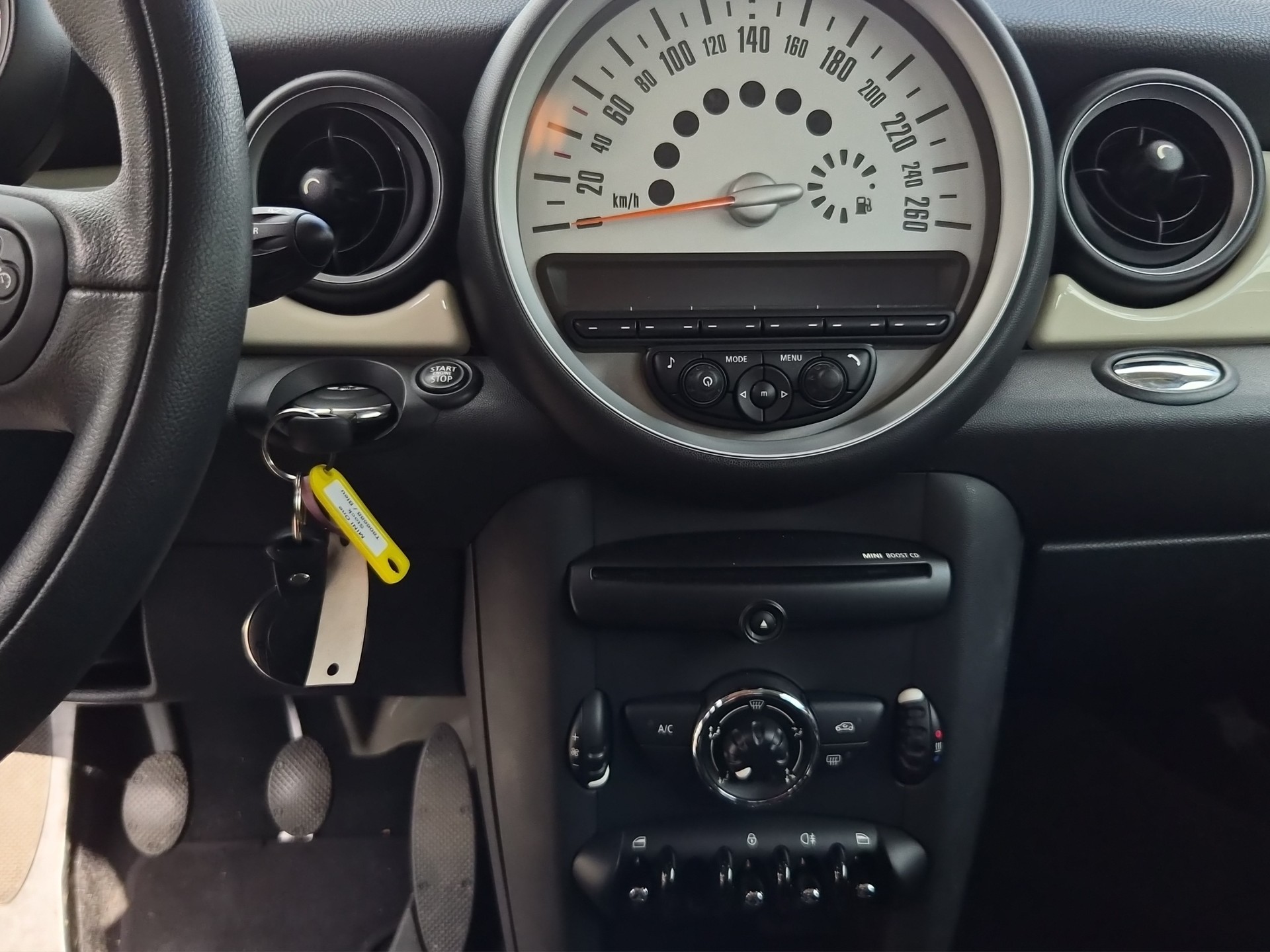MINI One-image-10