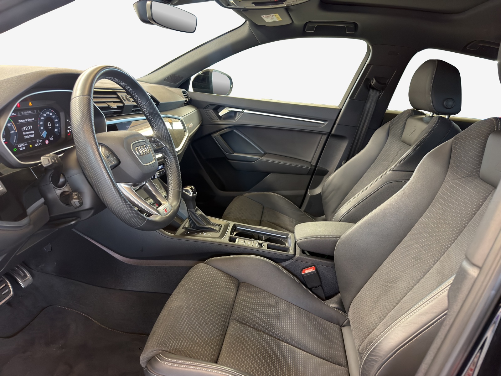 AUDI Q3 Sportback 45 TFSI e S line S-tronic-image-7
