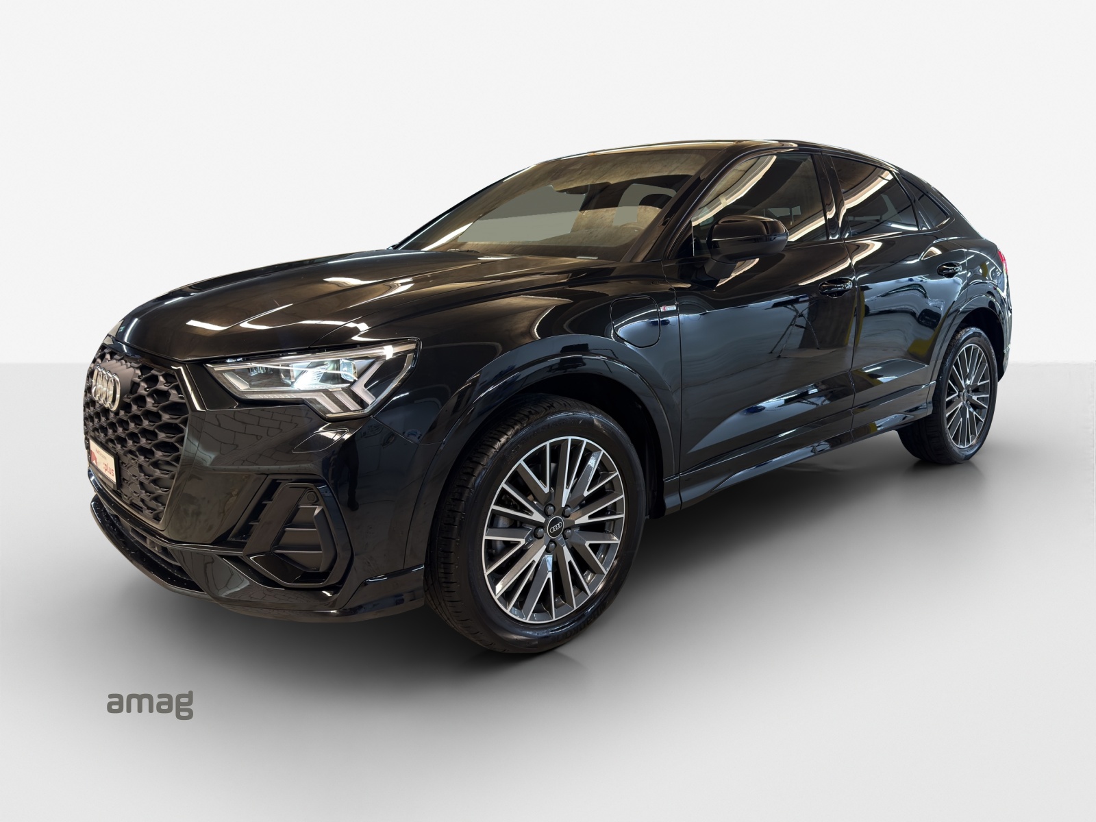 AUDI Q3 Sportback 45 TFSI e S line S-tronic-image-0