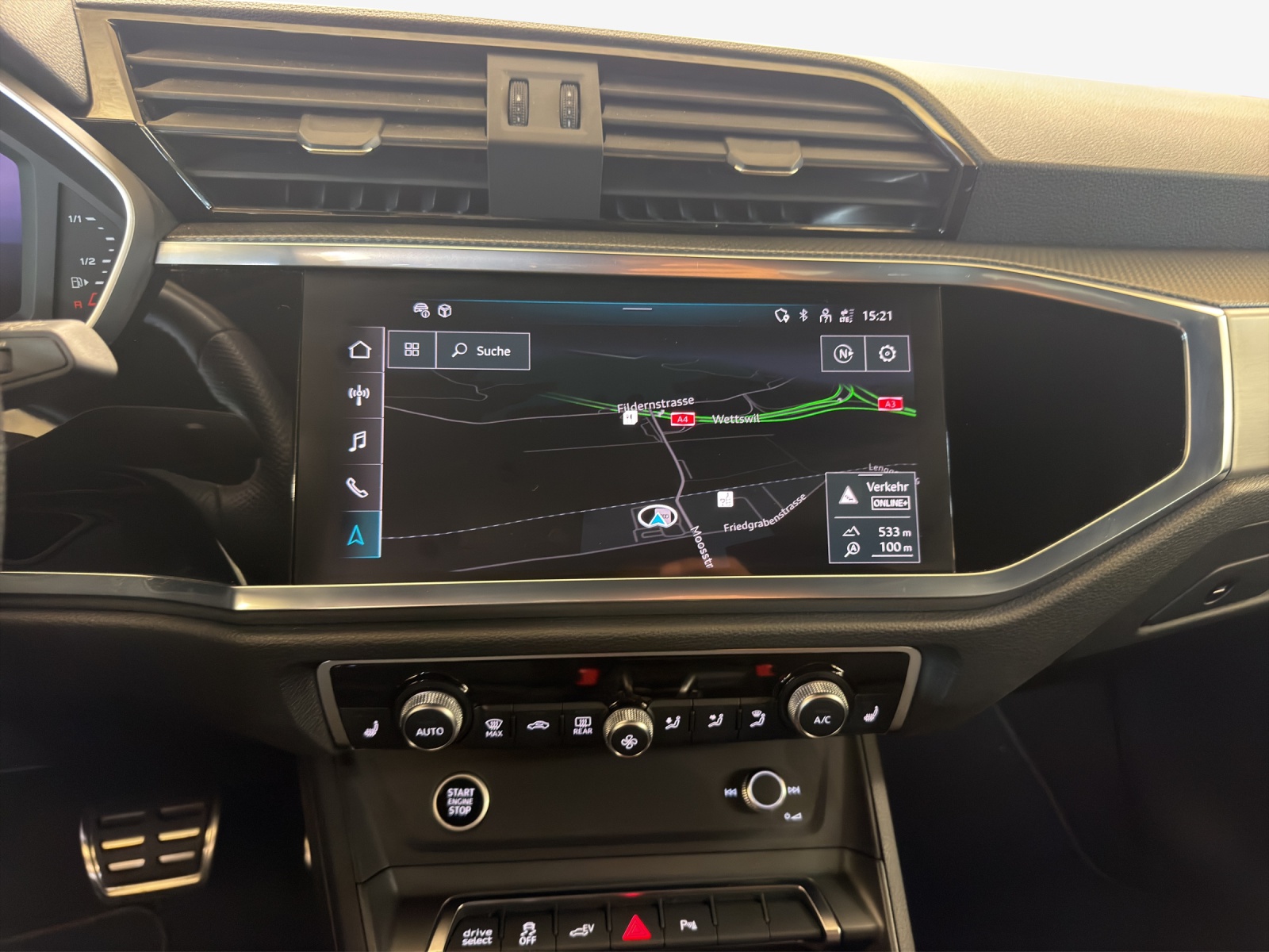 AUDI Q3 Sportback 45 TFSI e S line S-tronic-image-10