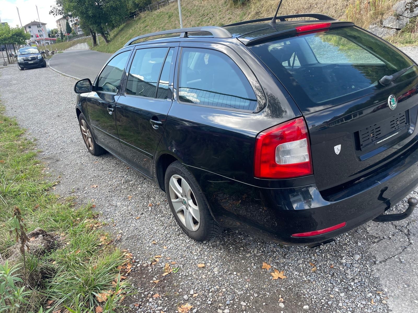 SKODA Octavia Combi 1.8 TSI Stöckli 4x4-image-6