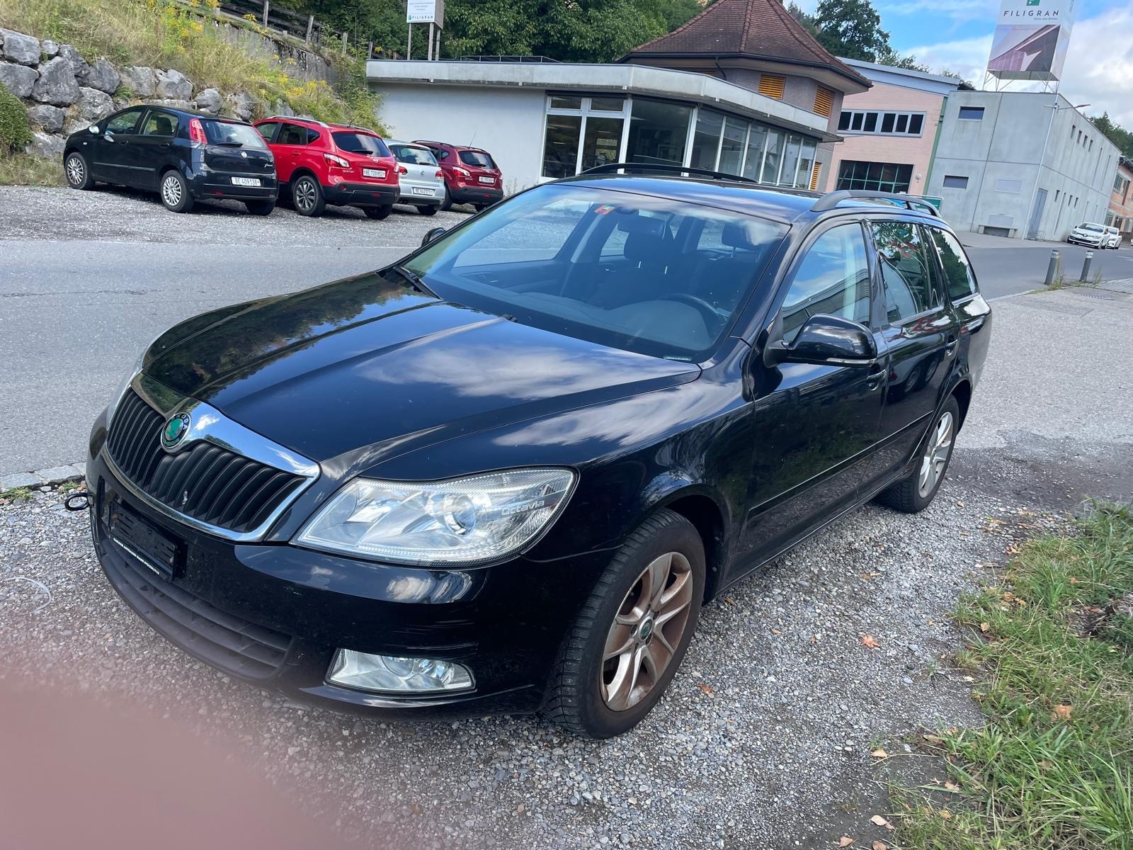 SKODA Octavia Combi 1.8 TSI Stöckli 4x4-image-1