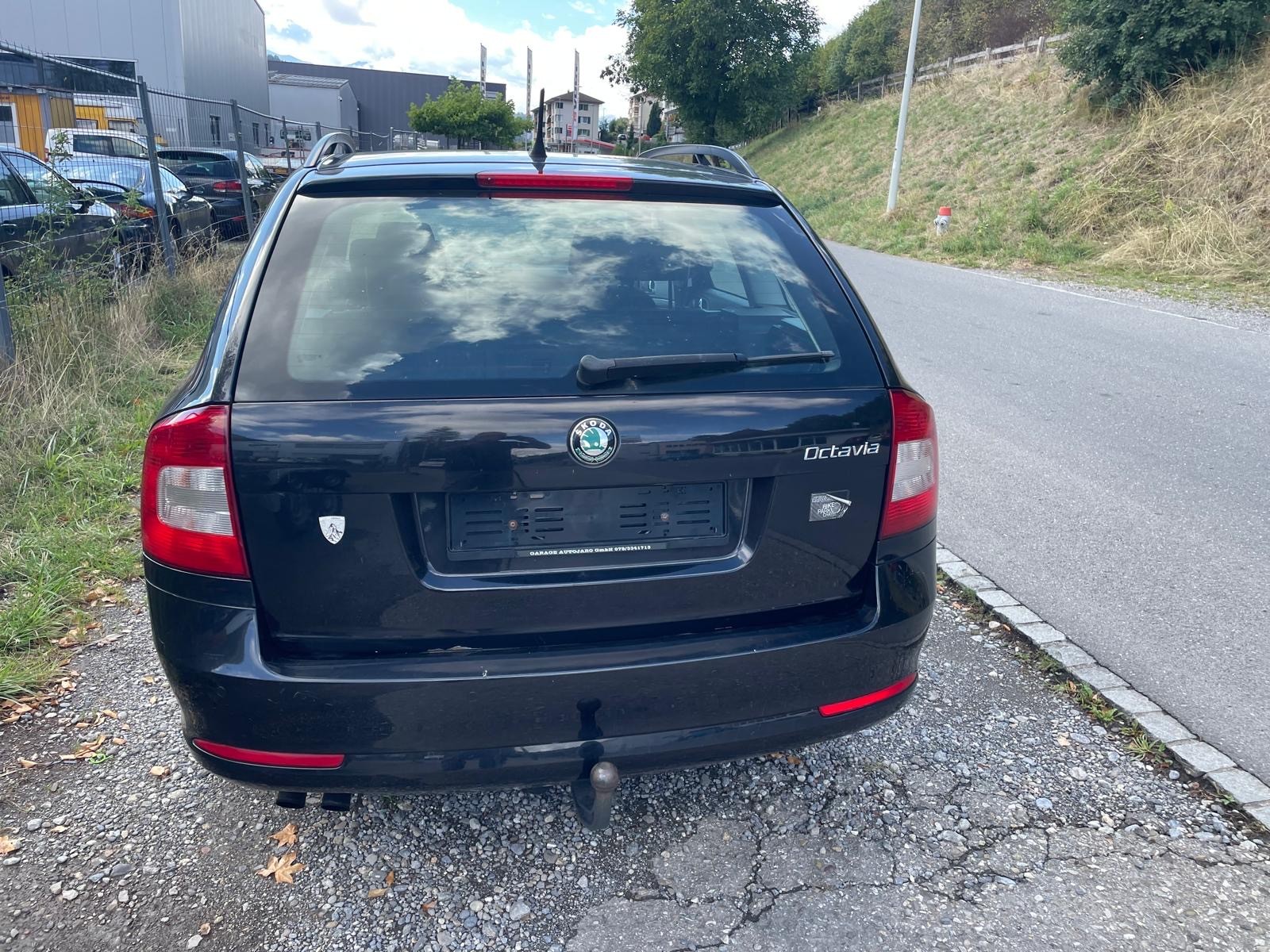 SKODA Octavia Combi 1.8 TSI Stöckli 4x4-image-7
