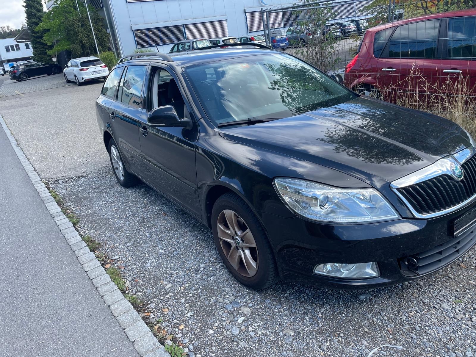 SKODA Octavia Combi 1.8 TSI Stöckli 4x4-image-3