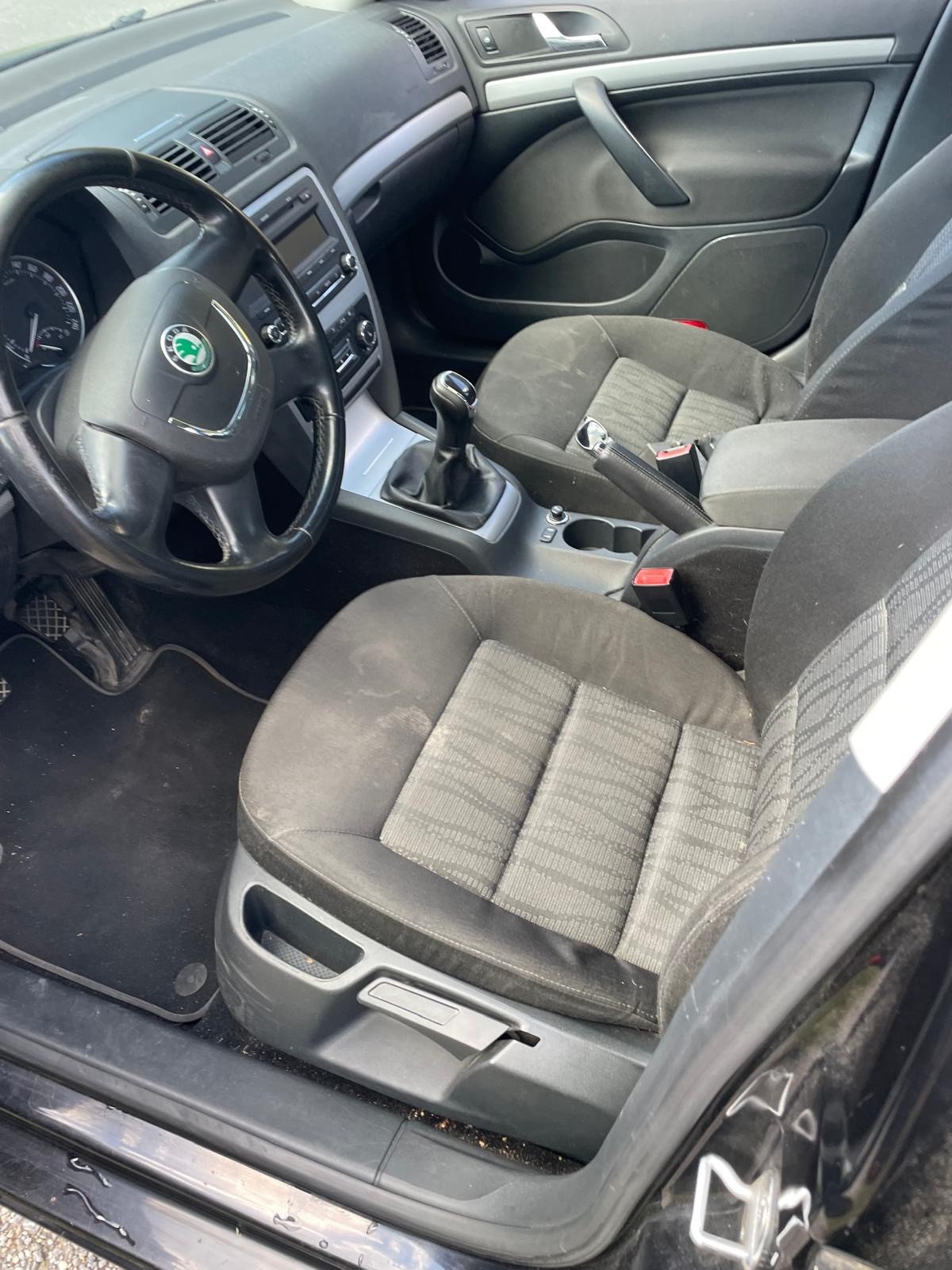 SKODA Octavia Combi 1.8 TSI Stöckli 4x4-image-9