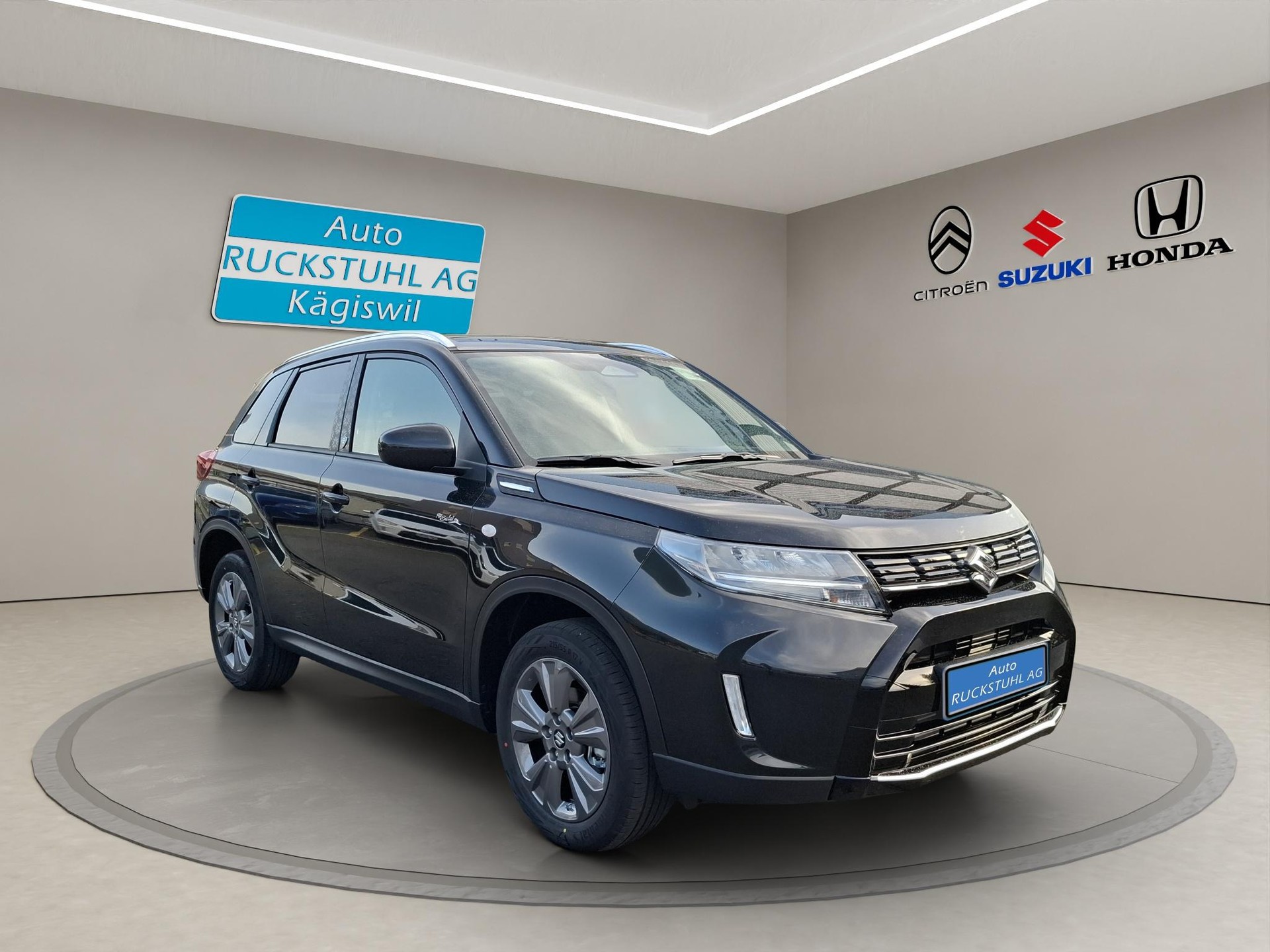 SUZUKI Vitara 1.4 T Piz Sulai Hybrid 4x4-image-1