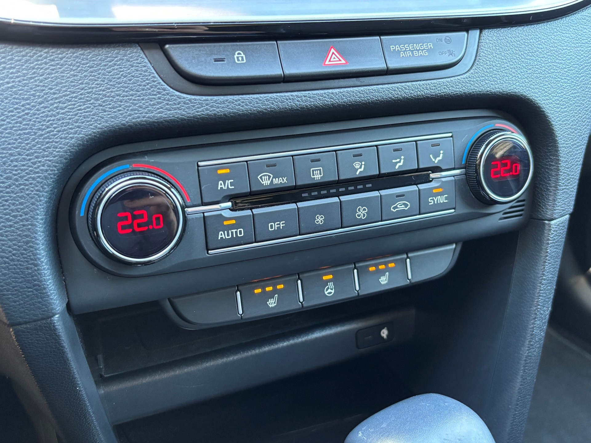 KIA XCeed 1.4 T-GDi DCT Style-image-11