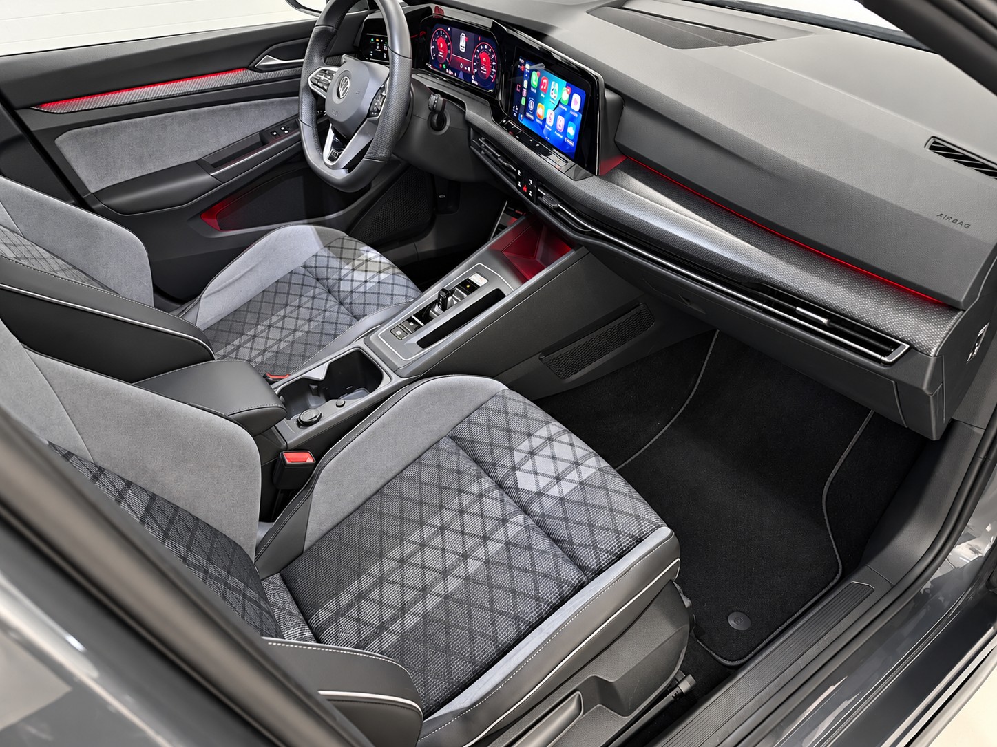 VW Golf 1.5 eTSI mHEV R-Line Sport-image-17