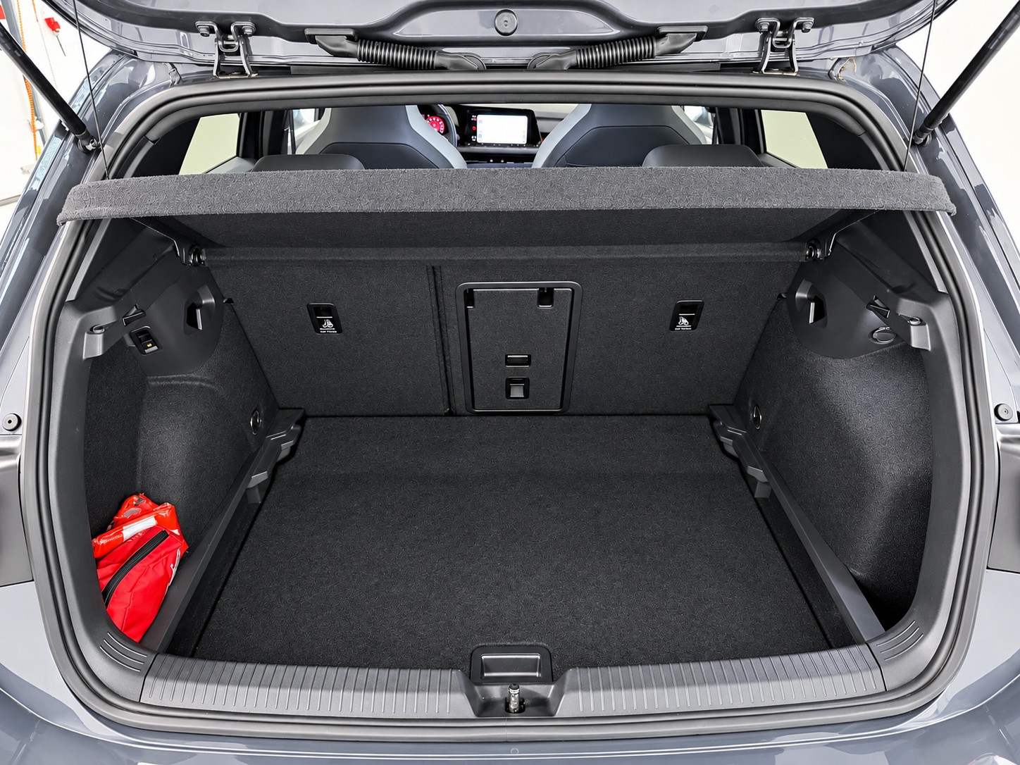 VW Golf 1.5 eTSI mHEV R-Line Sport-image-15