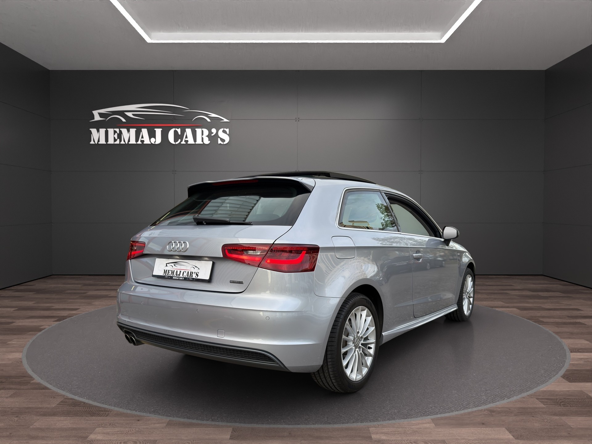 AUDI A3 1.8 TFSI S Line quattro S-tronic Panorama Dach-image-5