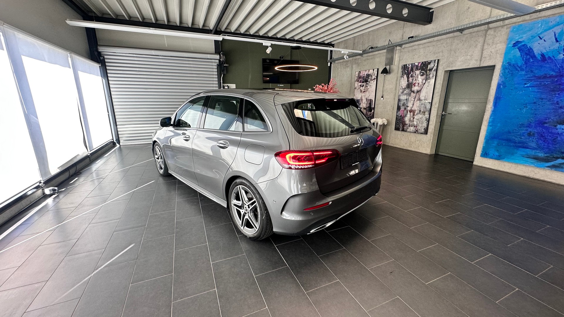 MERCEDES-BENZ B 220 AMG Line 4matic-image-11