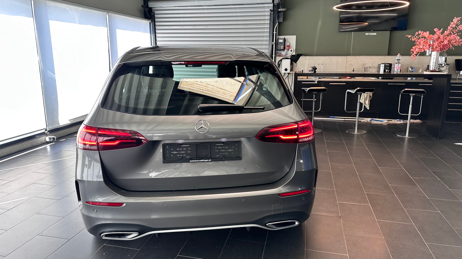 MERCEDES-BENZ B 220 AMG Line 4matic-image-6