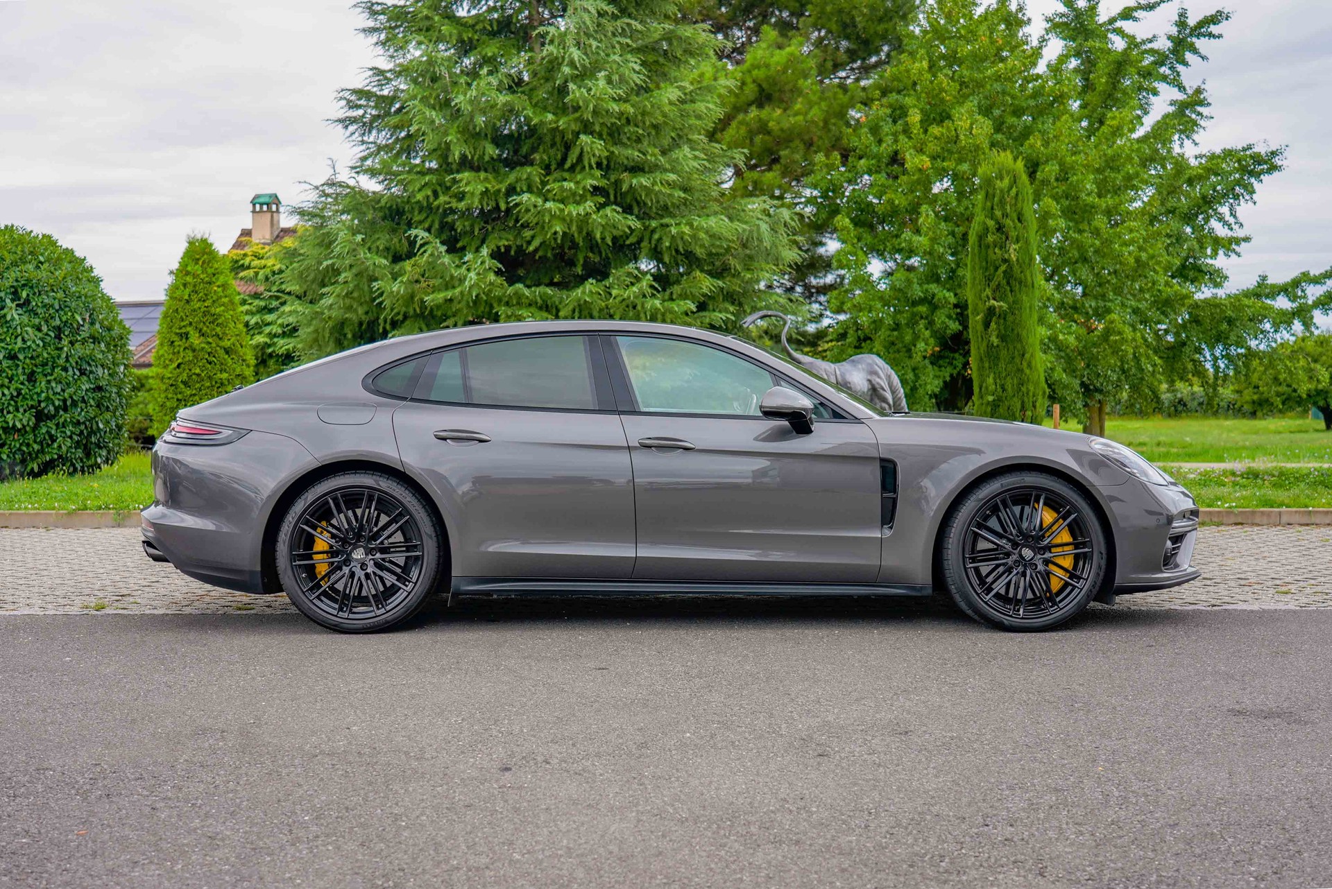 PORSCHE Turbo-image-3