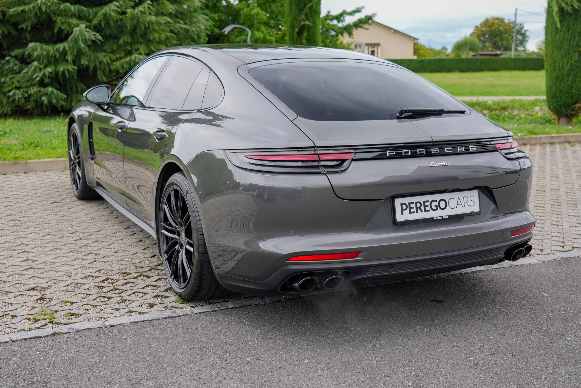 PORSCHE Turbo-image-6