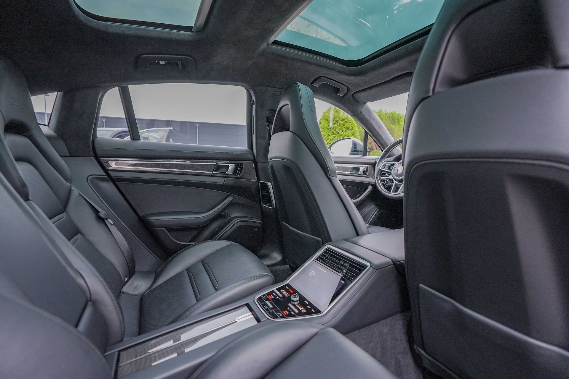 PORSCHE Turbo-image-10