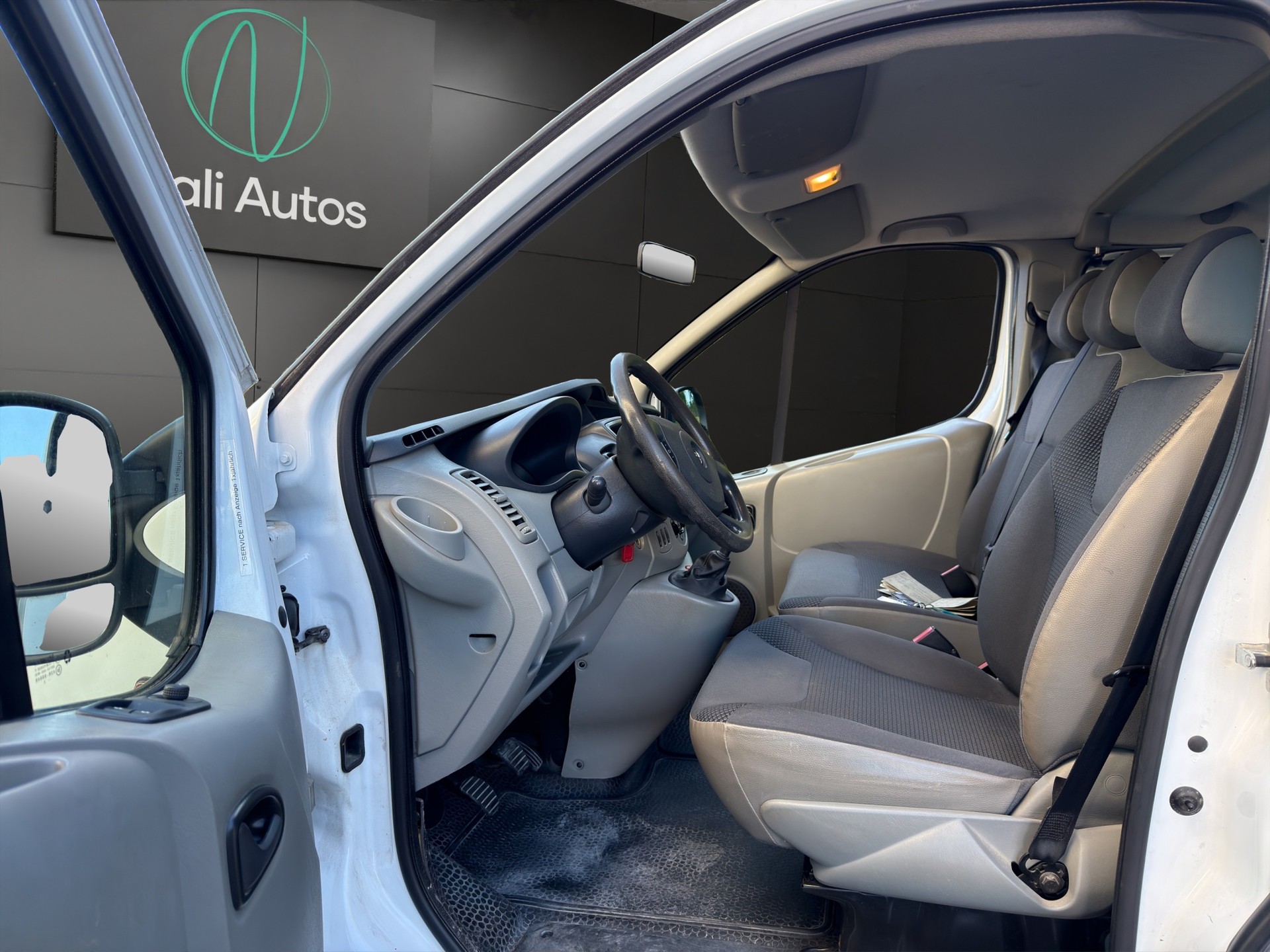OPEL Vivaro 2.0 CDTI 2.9t L1H1-image-8