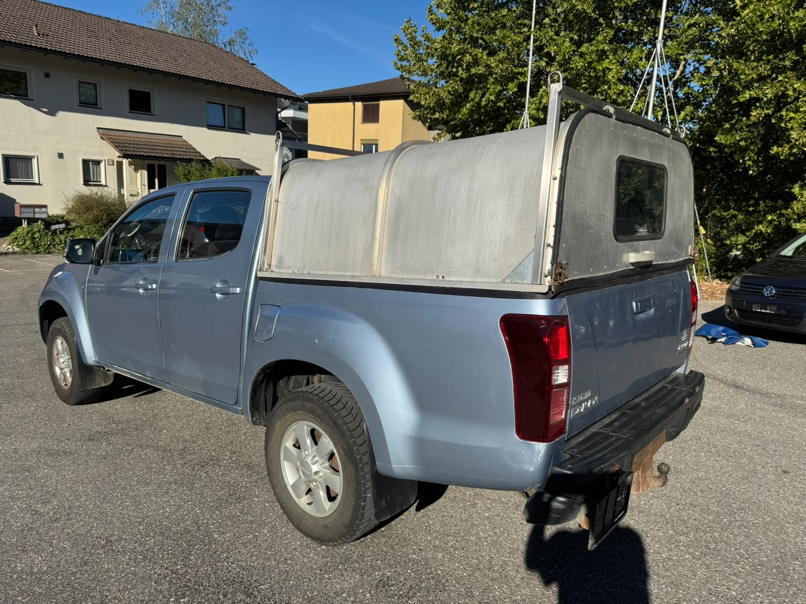 ISUZU D-MAX 2.5 Crew Cab Planet 4x4-image-3