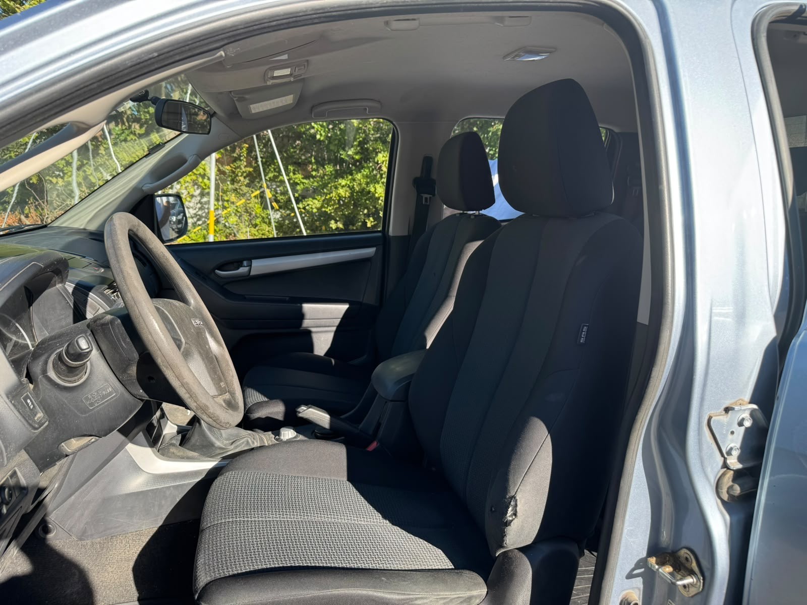 ISUZU D-MAX 2.5 Crew Cab Planet 4x4-image-7
