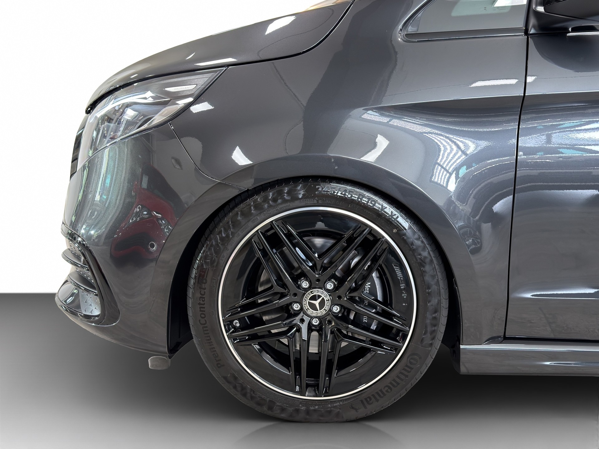 MERCEDES-BENZ V 300 d lang 4Matic Swiss Edition 9G-Tronic-image-1