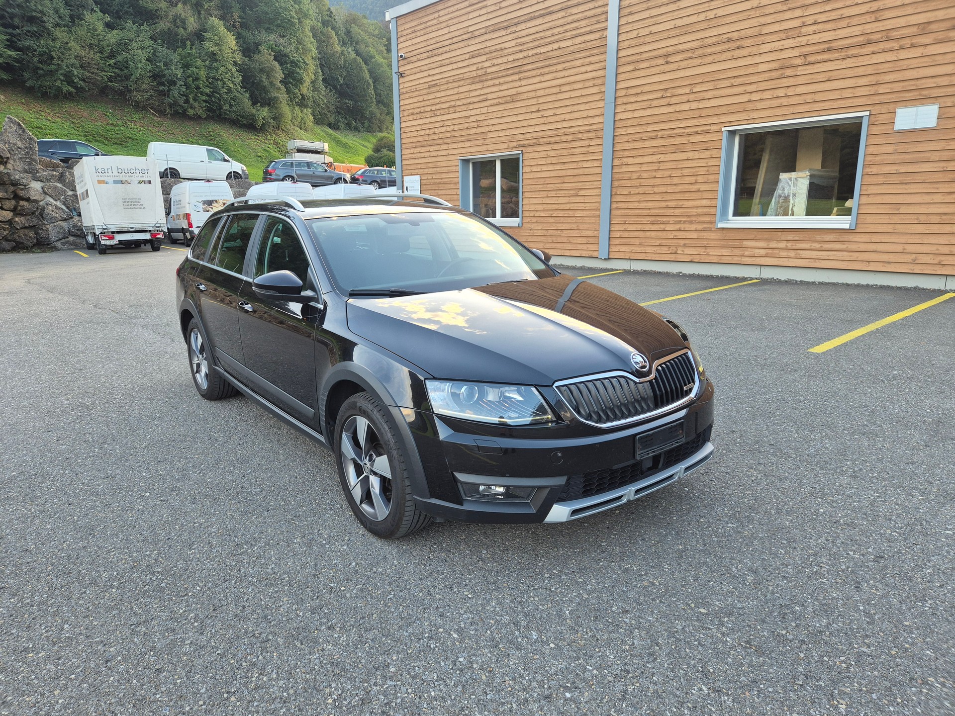 SKODA Octavia Combi 1.8 TSI Scout 4x4 DSG-image-4