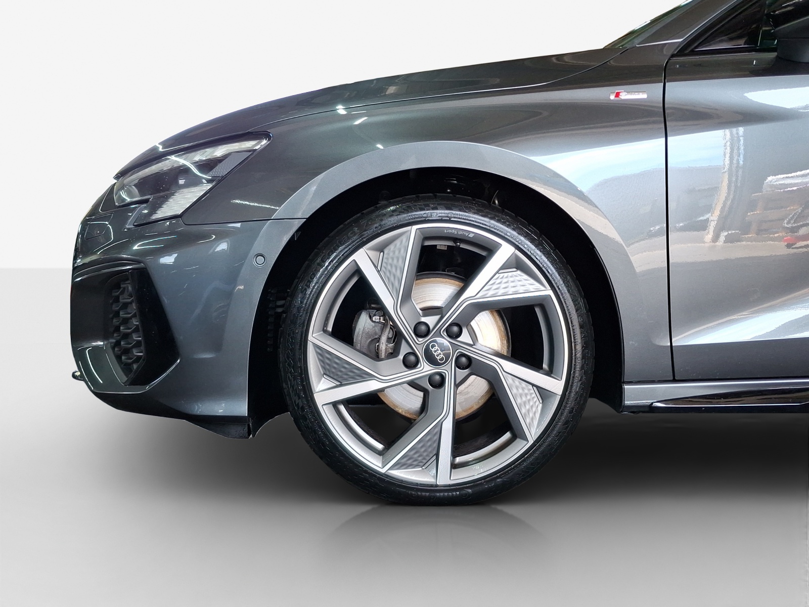 AUDI A3 Sportback 40 TFSI S line quattro S-tronic-image-14