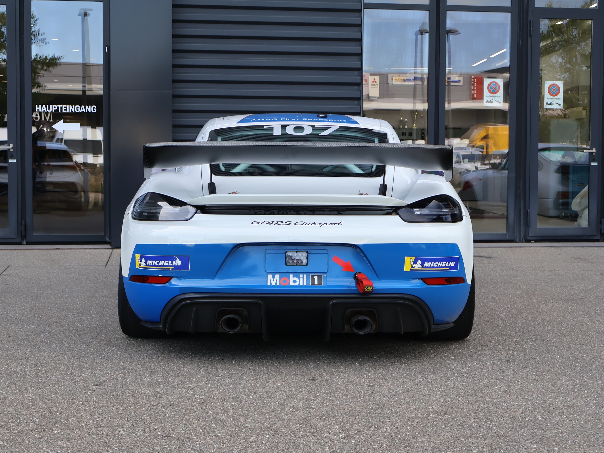 PORSCHE GT4 RS Clubsport-image-4