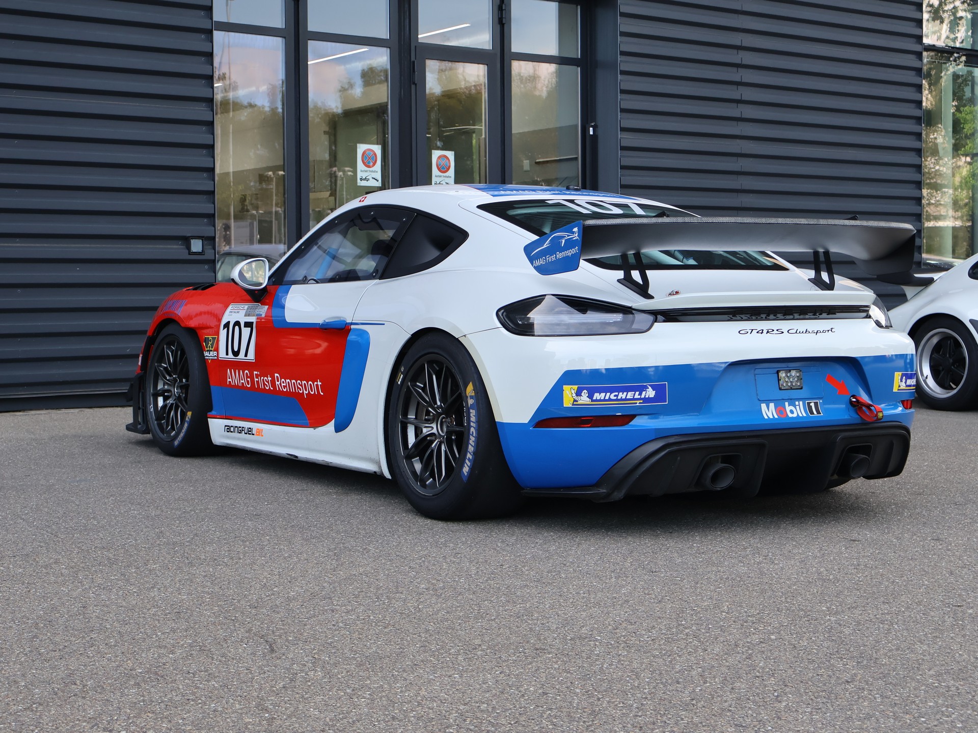PORSCHE GT4 RS Clubsport-image-3