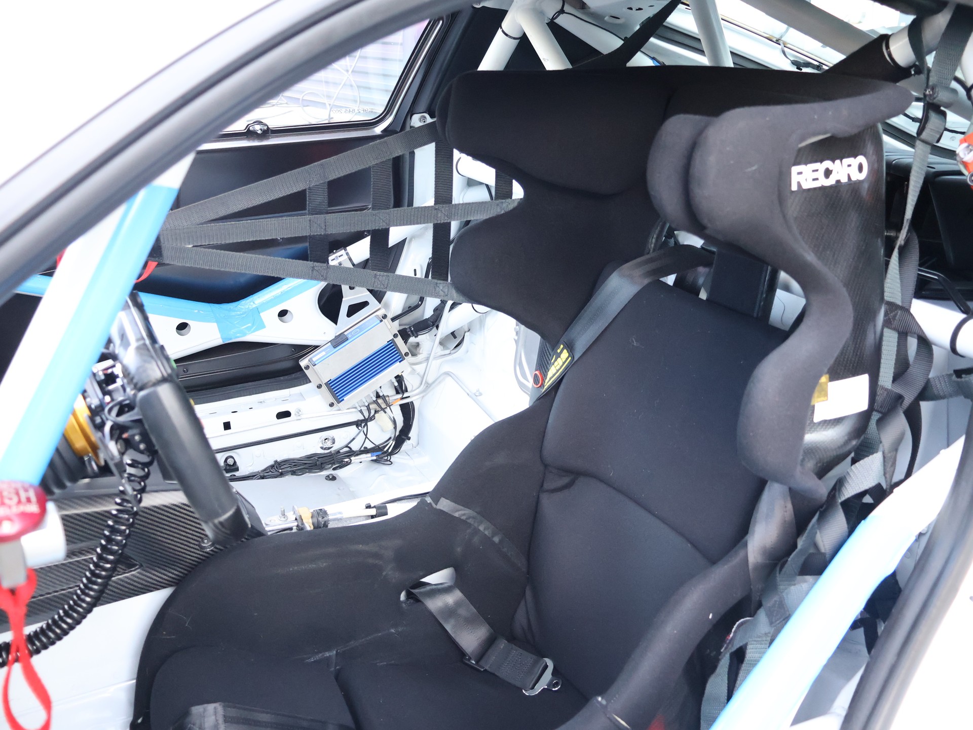 PORSCHE GT4 RS Clubsport-image-6