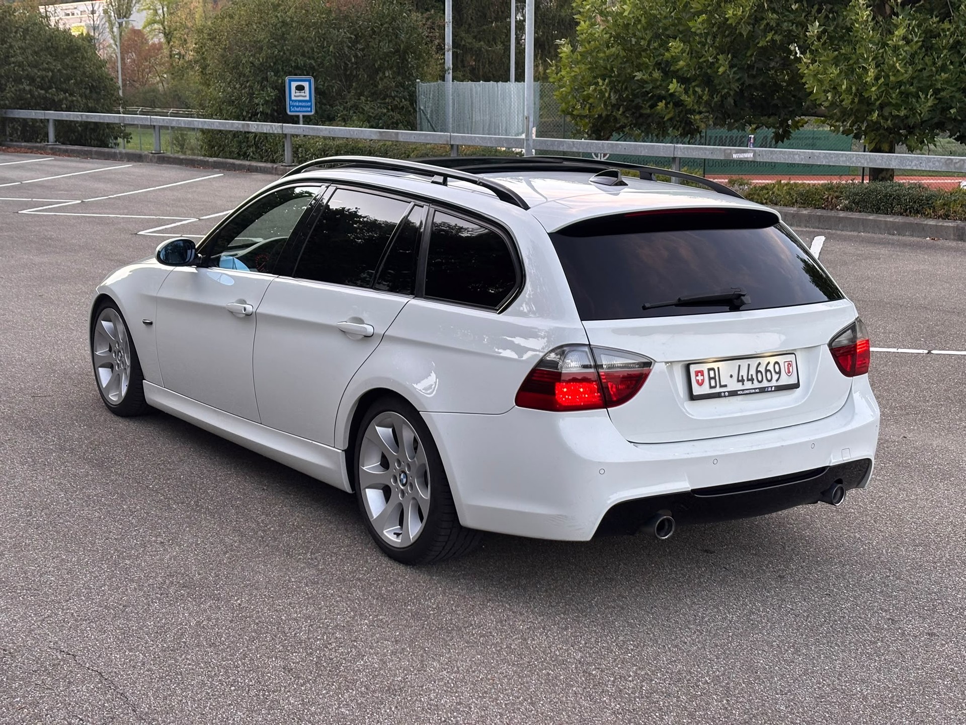 BMW 335d Touring Steptronic-image-5