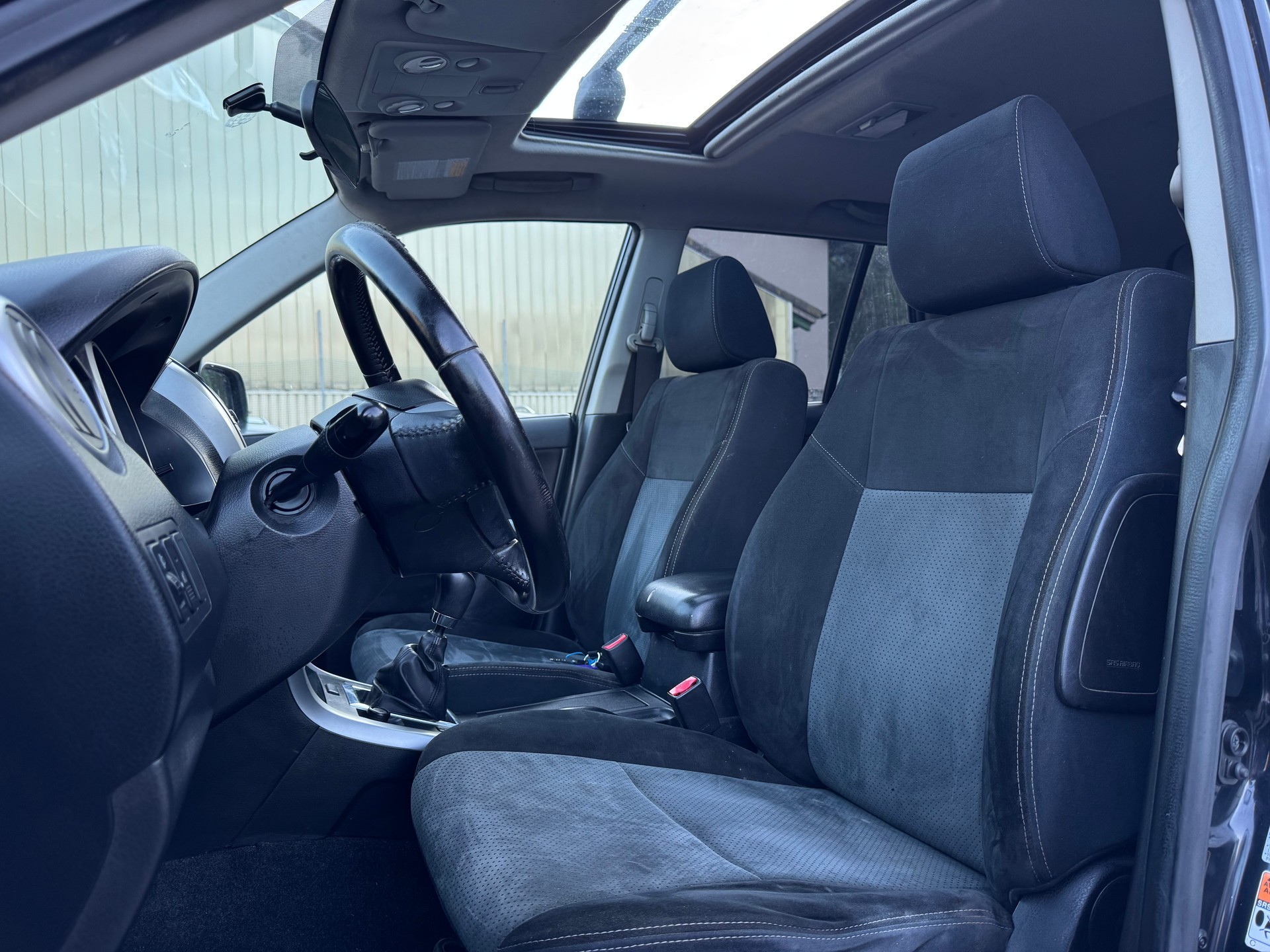 SUZUKI Grand Vitara 2.4 16V GL Top-image-9
