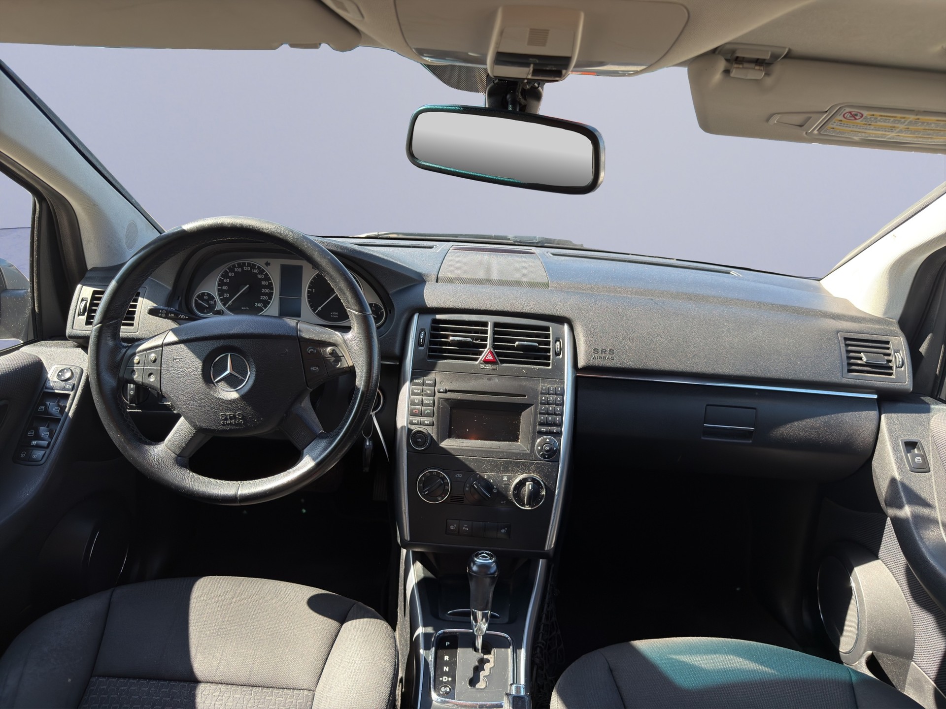MERCEDES-BENZ B 200 7G-DCT-image-8