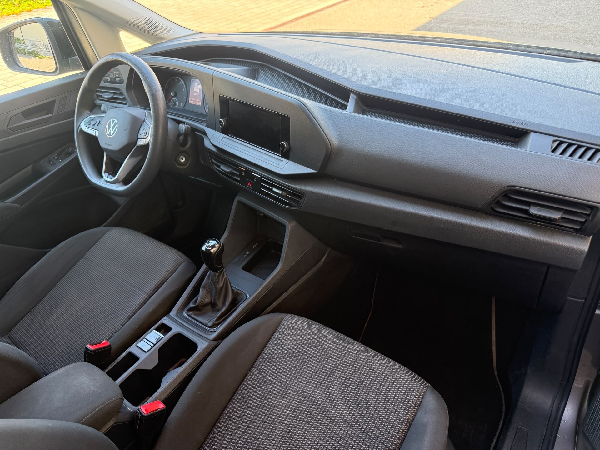VW Caddy 1.5 TSI-image-18