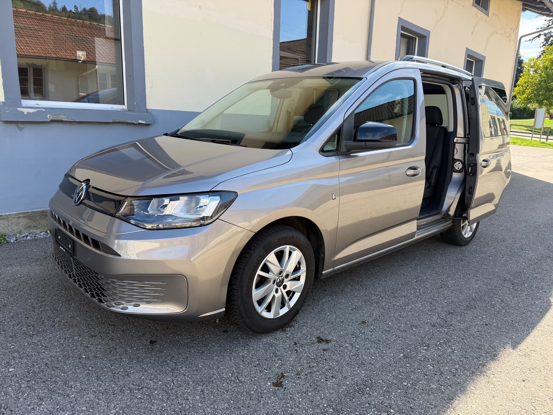 VW Caddy 1.5 TSI-image-2