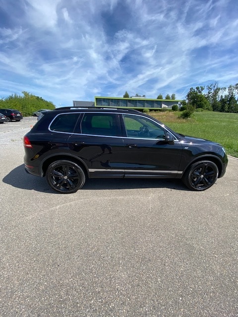 VW 3.0 V6 TDI 245 BMT Black Pearl R-Line-image-0