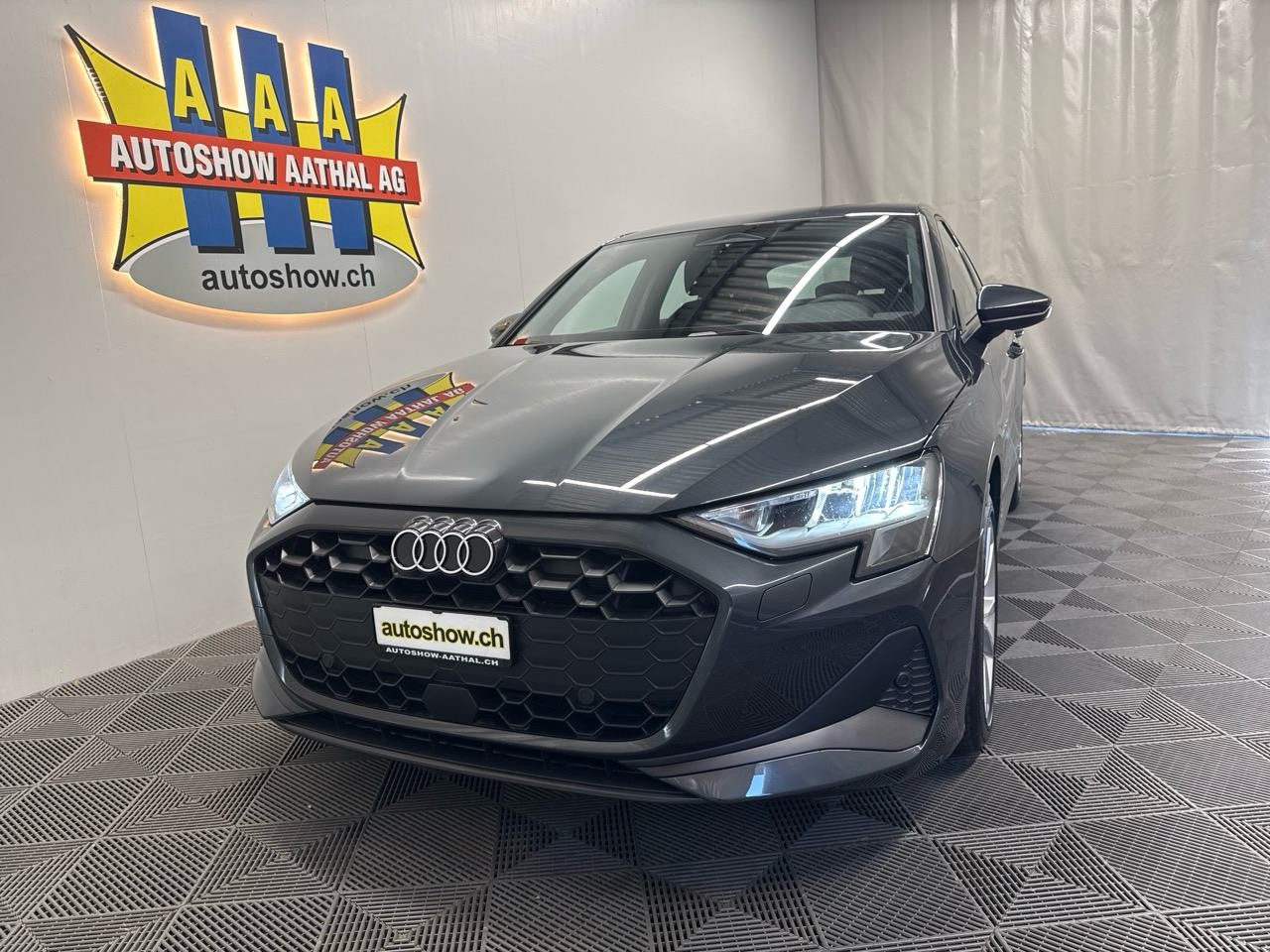 AUDI A3 Sportback 35 TFSI Attraction S-tronic-image-13