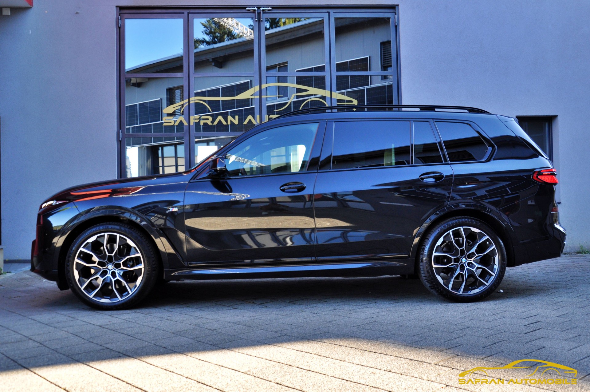 BMW X7 xDrive 48V 40d M Sport Pro Steptronic-image-3