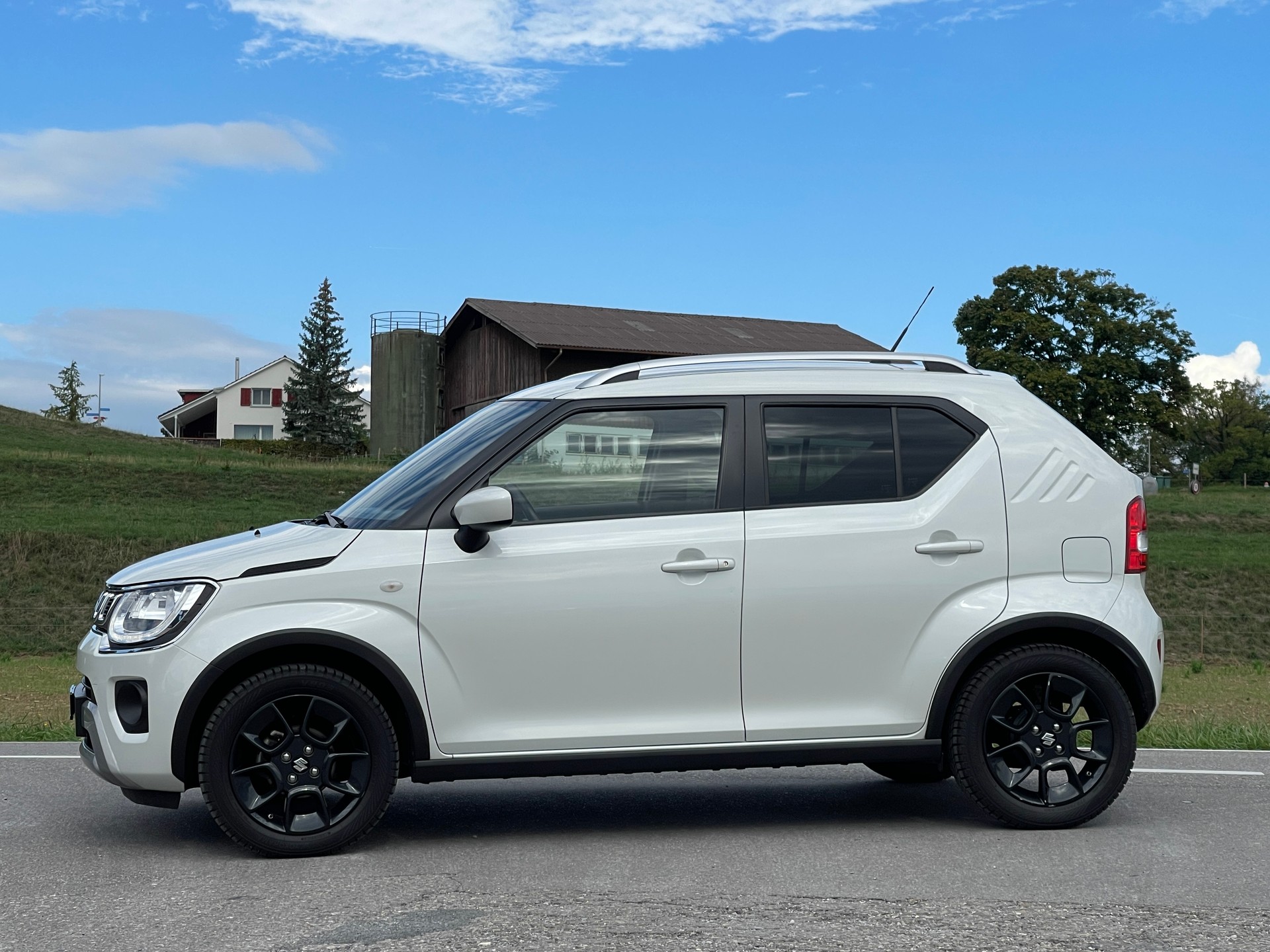 SUZUKI Ignis 1.2i Compact+ Hybrid 4x4-image-1