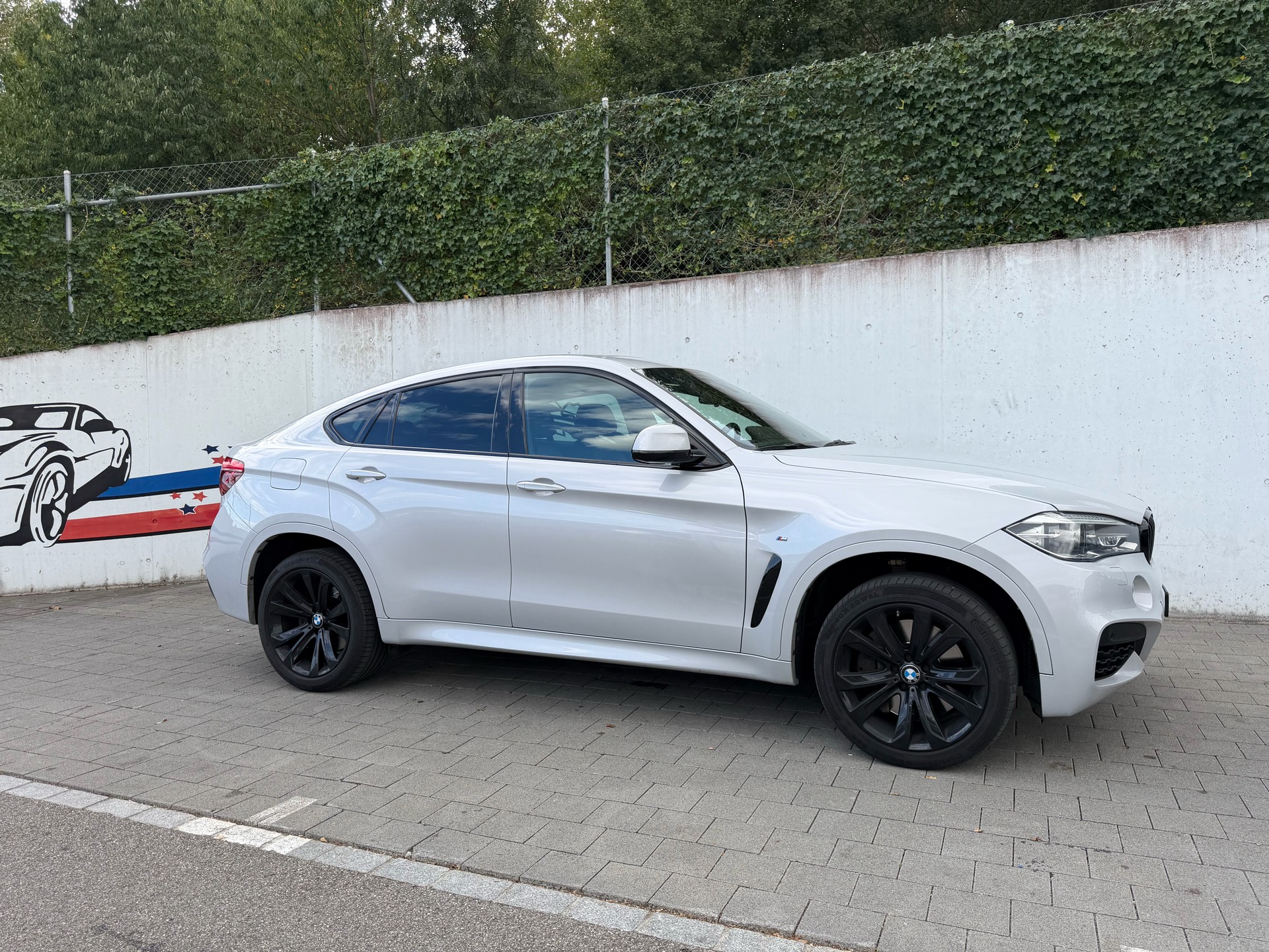 BMW 50i xDrive-image-0