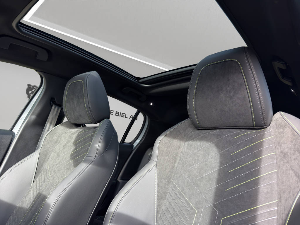PEUGEOT 208 1.2 Hybrid 145 GT Exclusive-image-8