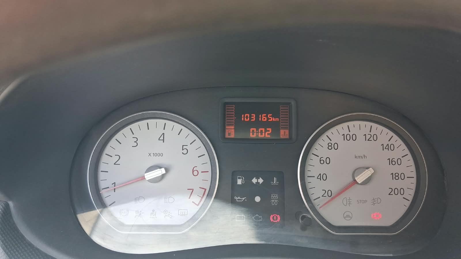 DACIA Logan 1.6 16V Lauréate-image-5