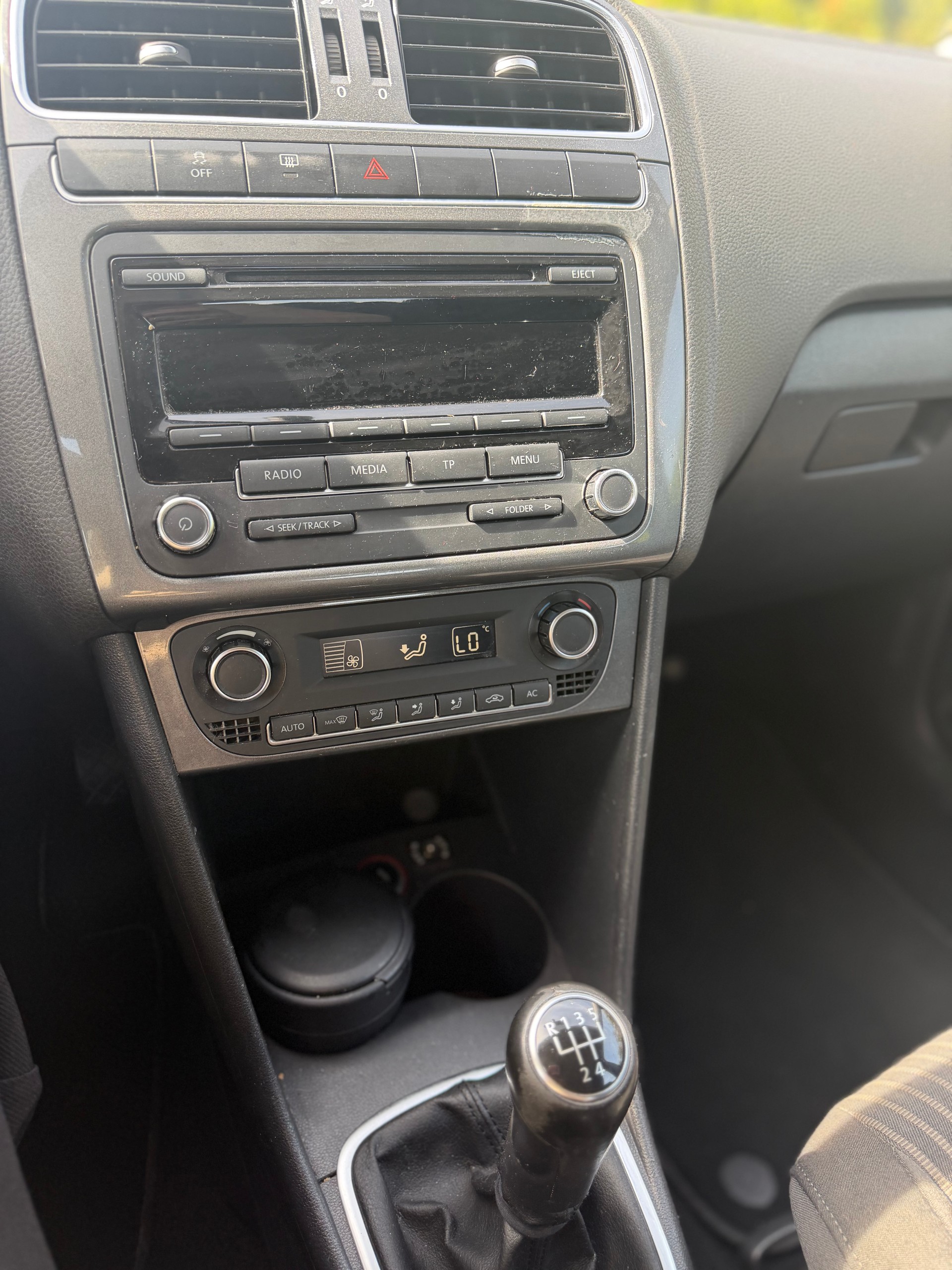 VW Polo 1.6 TDI Trendline-image-8