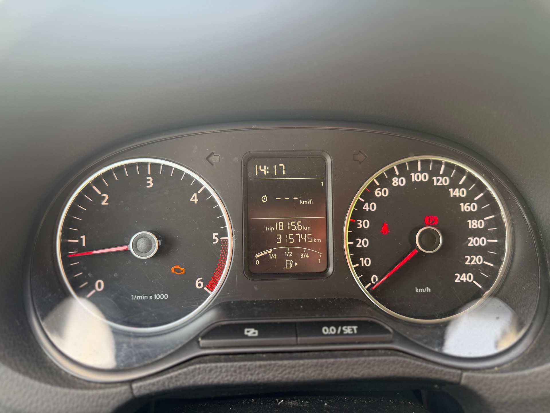 VW Polo 1.6 TDI Trendline-image-7