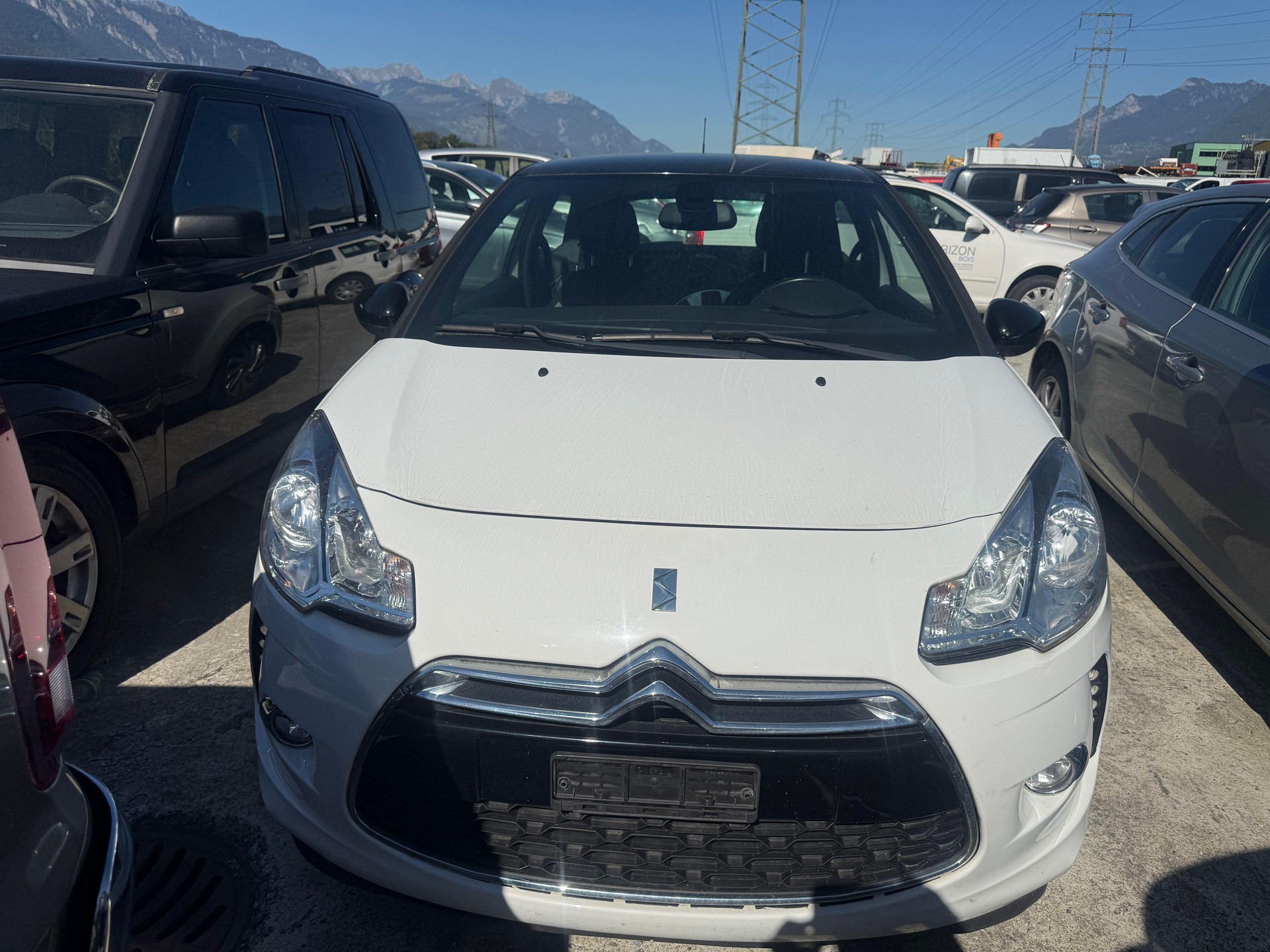 DS AUTOMOBILES DS3 1.2 VTi Chic-image-0