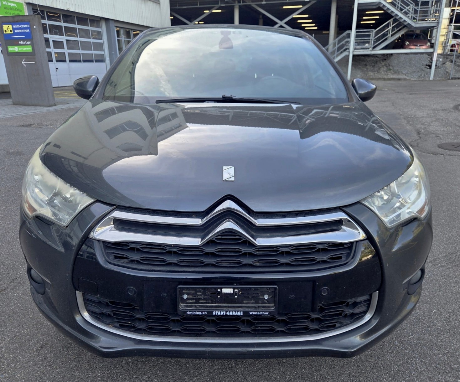 Car photo