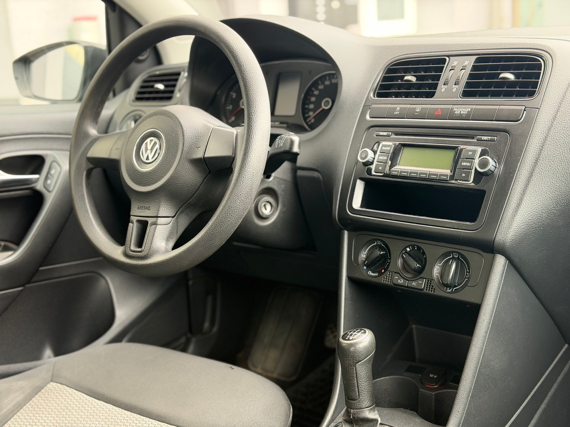 VW Polo 1.2 6V Trendline-image-7