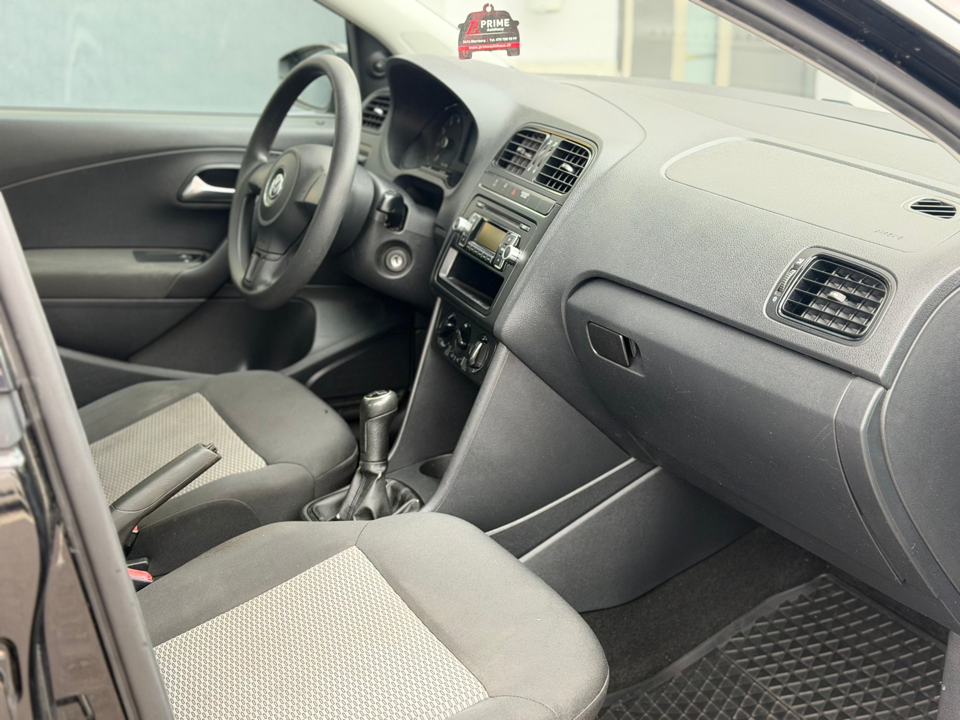 VW Polo 1.2 6V Trendline-image-8